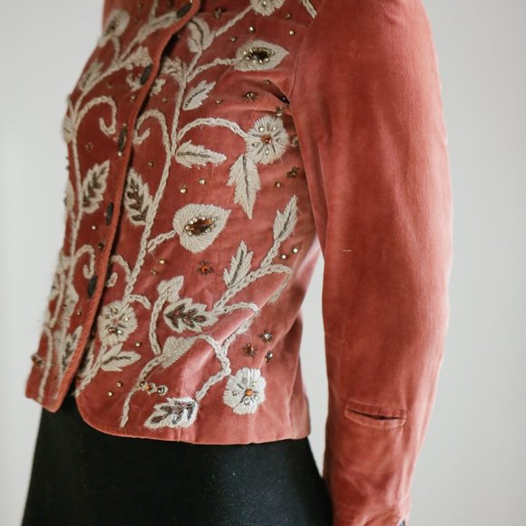 Velvet embroidered beaded Blazer Jacket - Picture 7 of 15